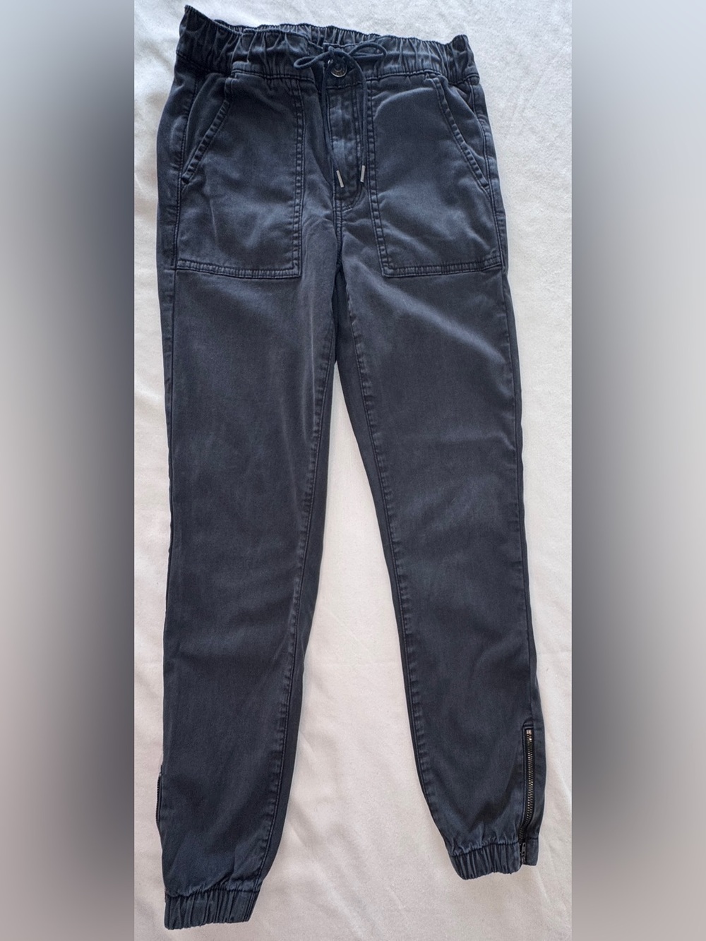 American Eagle Outfitters Charcoal Black Jogger Jeans with Ankle Zipper